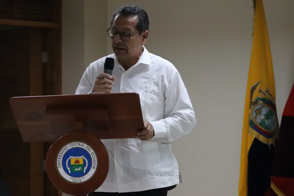 Intervención durante las conferencias del primer día