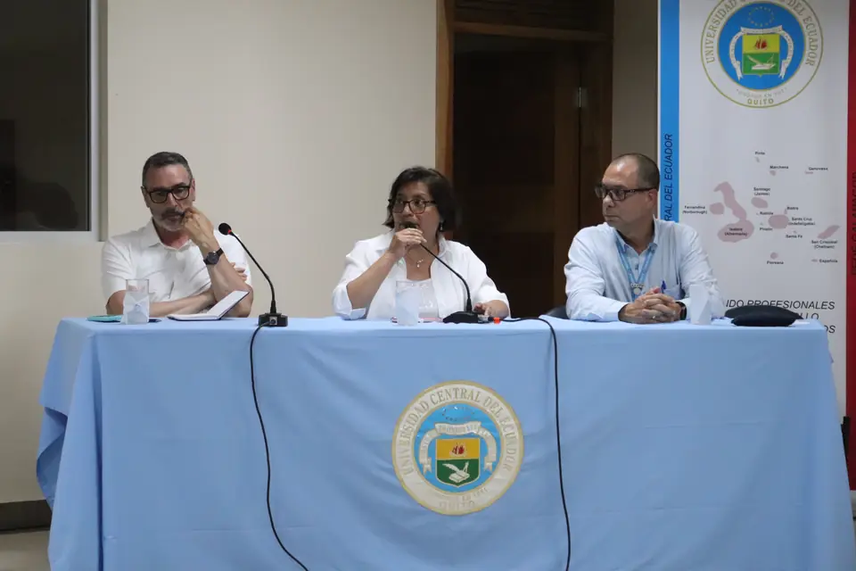 Panel de ponentes del segundo día